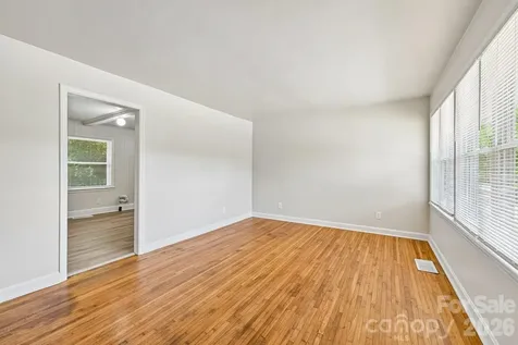 3935 Crestridge Drive Charlotte NC 28217