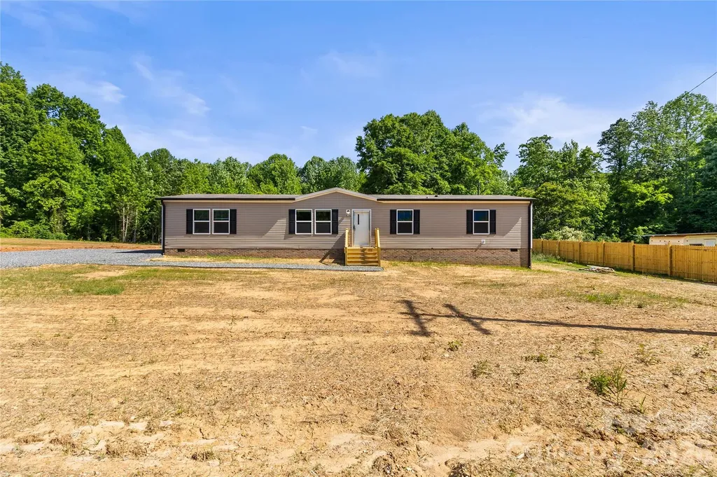 6280 Old Us 70 Highway Cleveland NC 27013