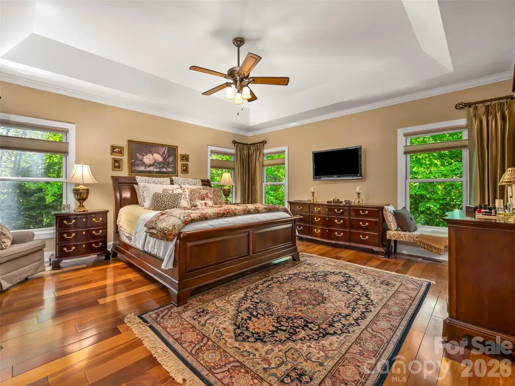100 Falls Summit Road Hendersonville NC 28739