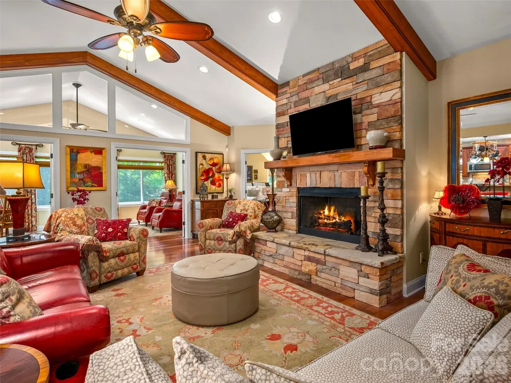 100 Falls Summit Road Hendersonville NC 28739