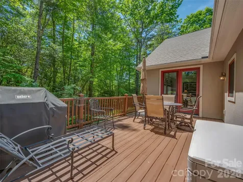 100 Falls Summit Road Hendersonville NC 28739