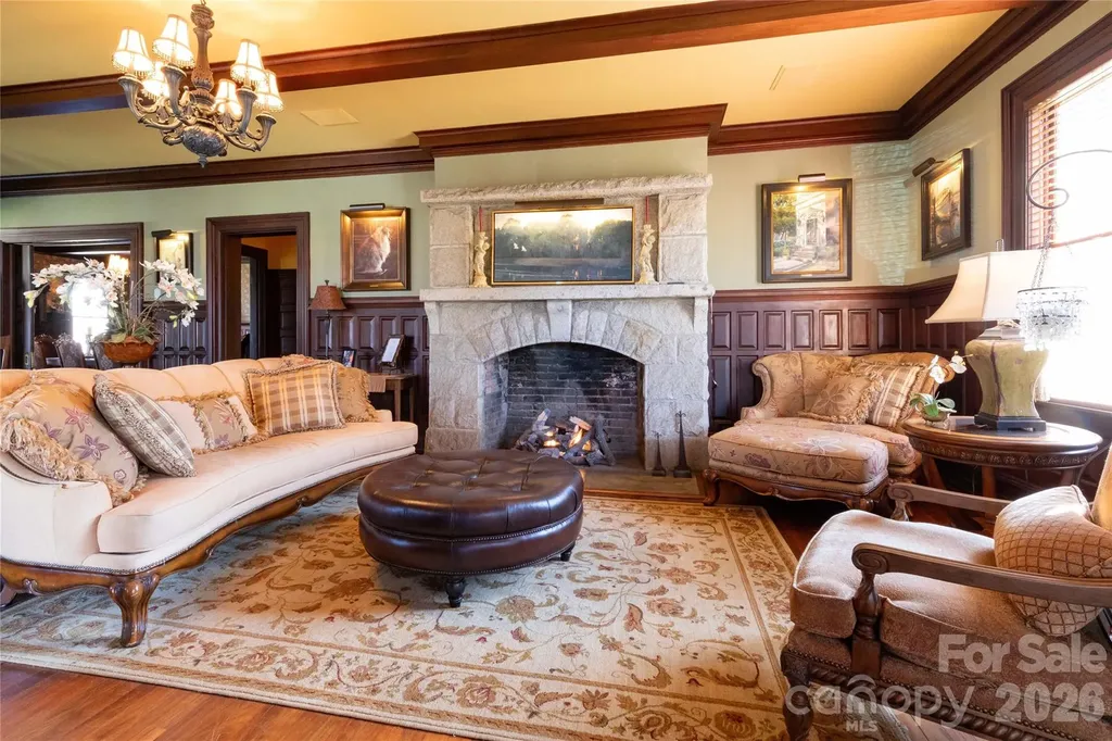 129 Woolsey Heights Waynesville NC 28786