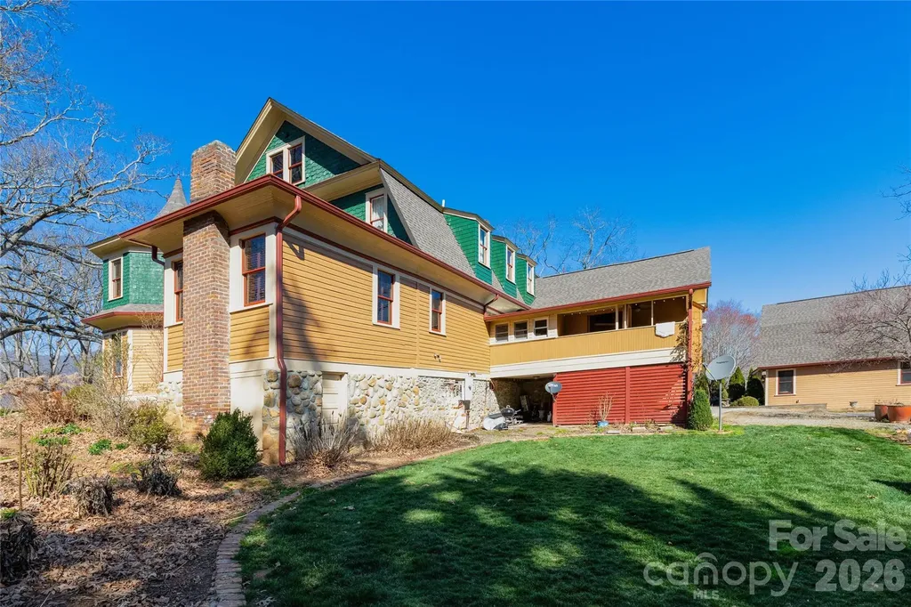 129 Woolsey Heights Waynesville NC 28786