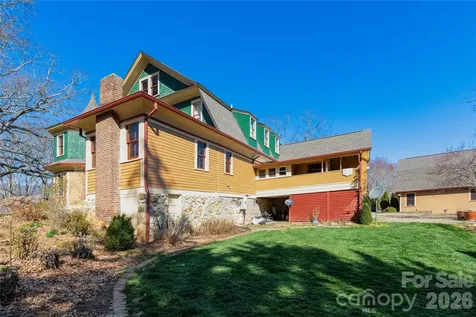 129 Woolsey Heights Waynesville NC 28786