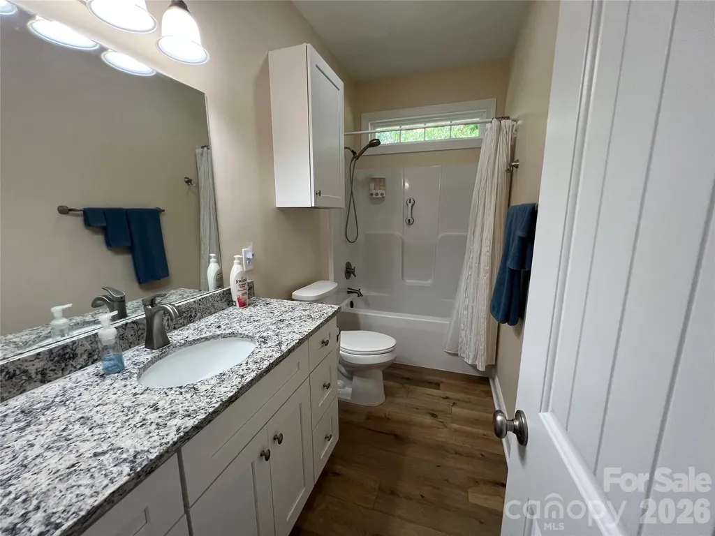 162 Red Oak Drive Forest City NC 28043