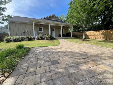 162 Red Oak Drive Forest City NC 28043