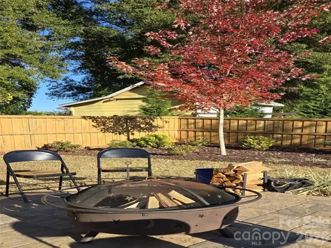 162 Red Oak Drive Forest City NC 28043