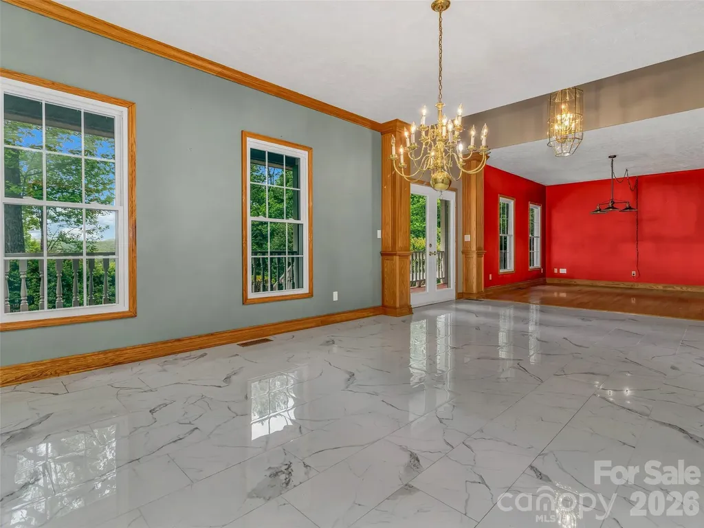 287 Shady Creek Lane Hendersonville NC 28739