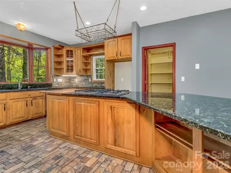 287 Shady Creek Lane Hendersonville NC 28739