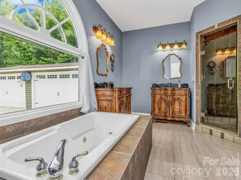 287 Shady Creek Lane Hendersonville NC 28739