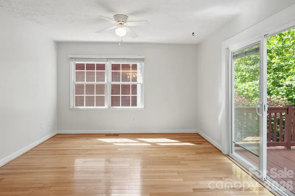48 Mardell Circle Asheville NC 28806
