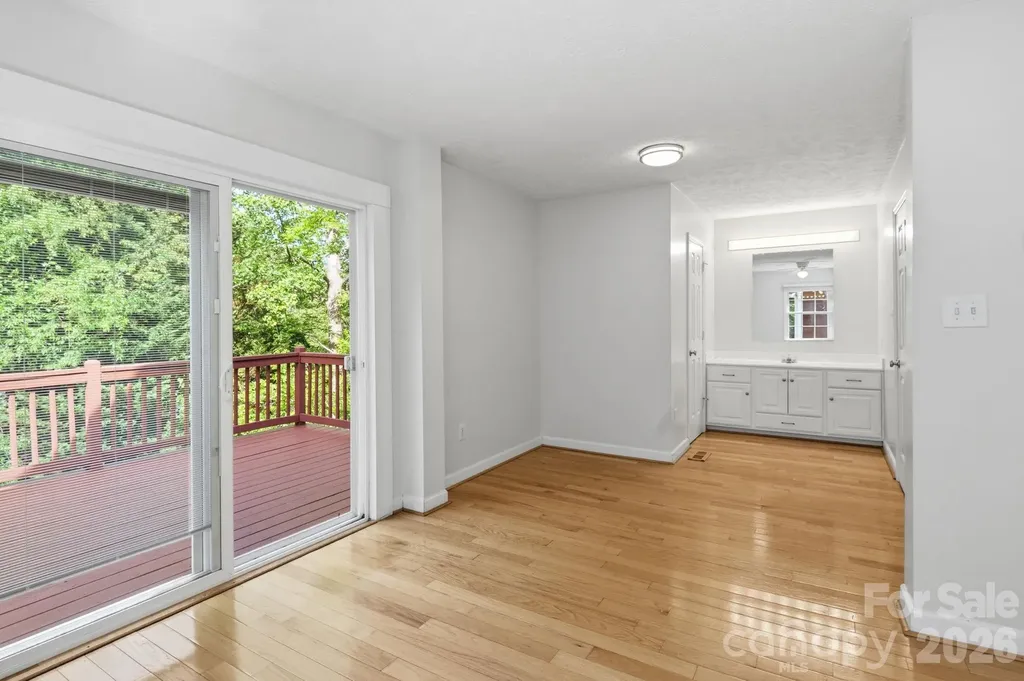 48 Mardell Circle Asheville NC 28806