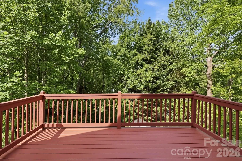 48 Mardell Circle Asheville NC 28806