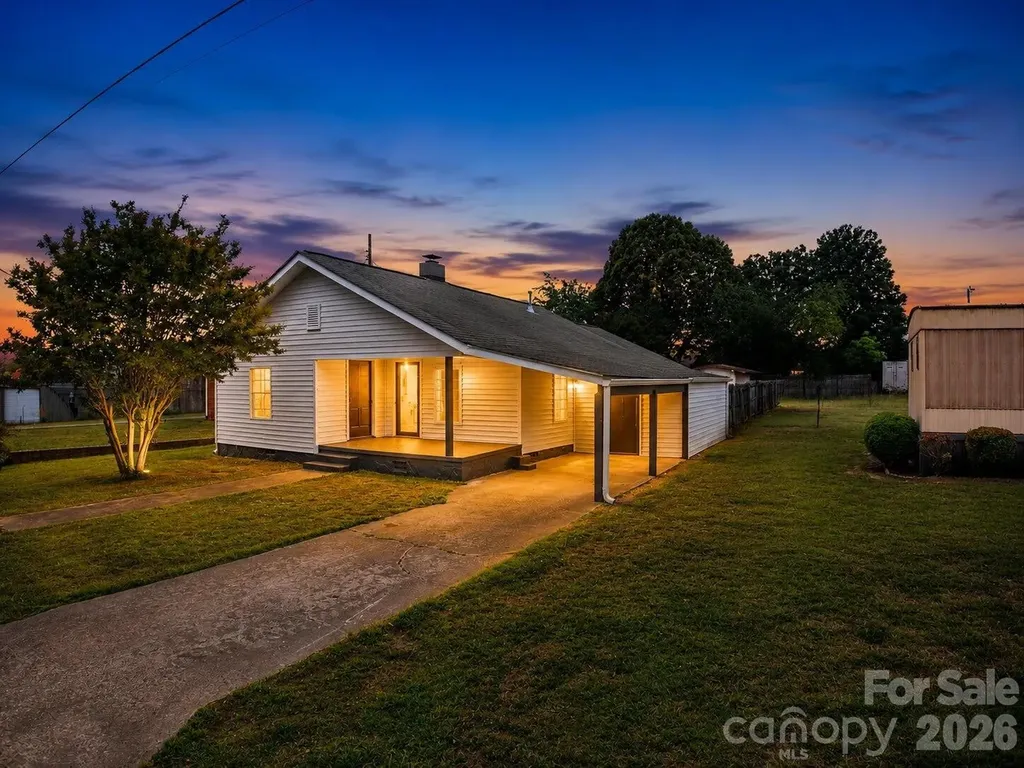 3620 2nd Avenue SW Hickory NC 28602