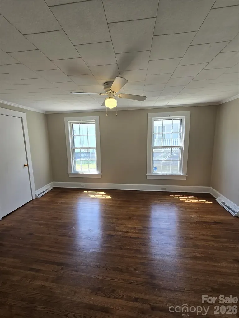 184 Cabarrus Avenue E Concord NC 28025