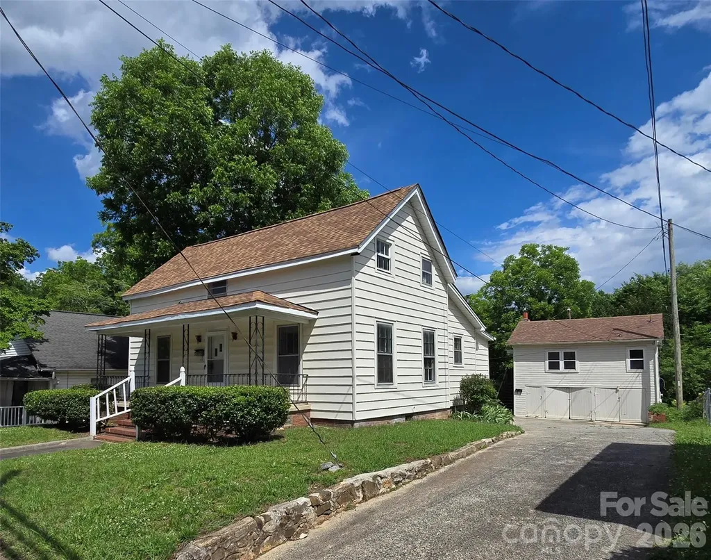 184 Cabarrus Avenue E Concord NC 28025