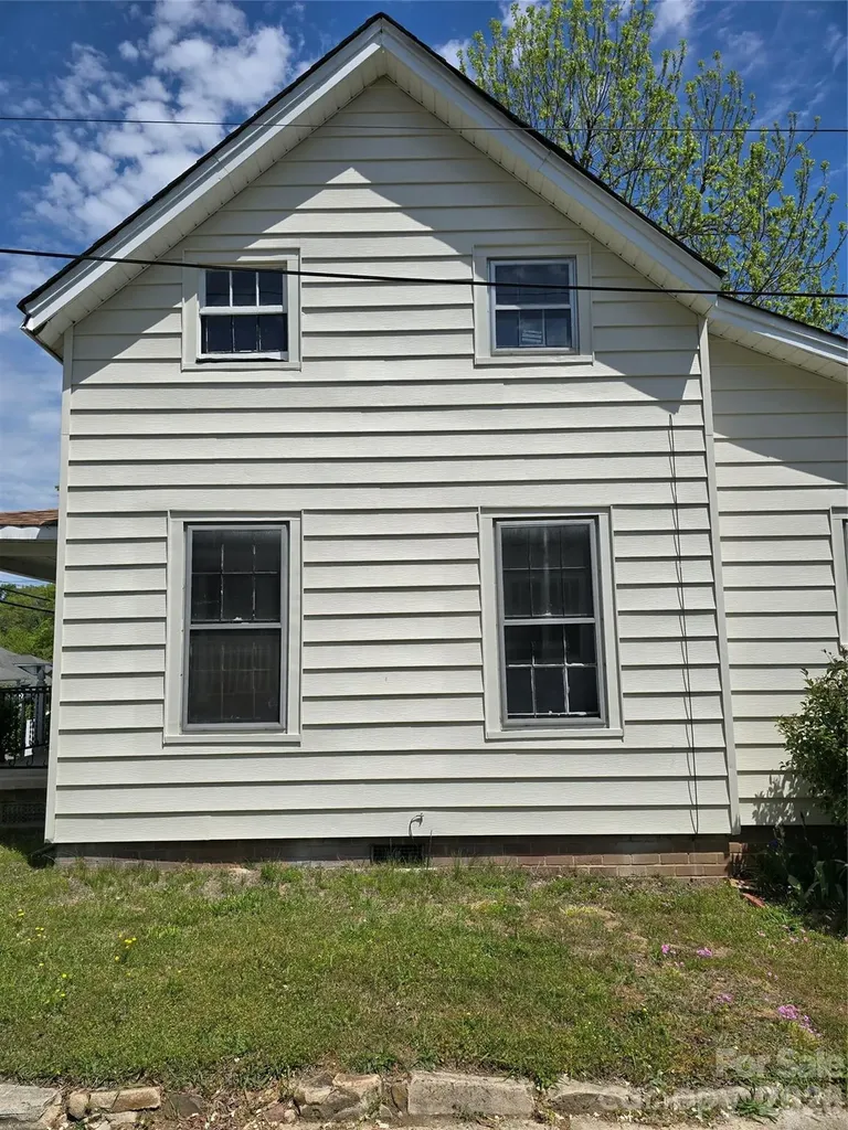 184 Cabarrus Avenue E Concord NC 28025