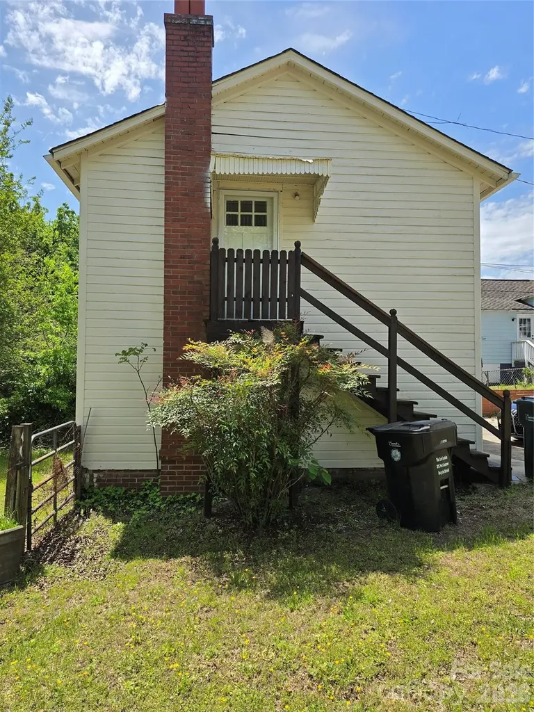 184 Cabarrus Avenue E Concord NC 28025