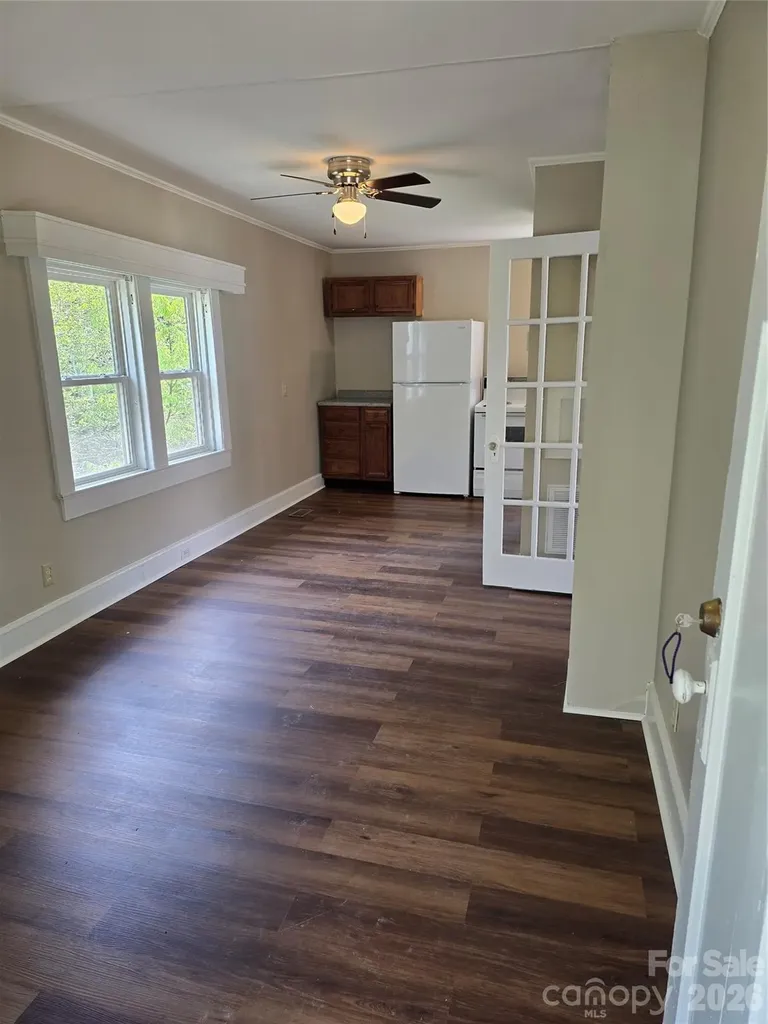 184 Cabarrus Avenue E Concord NC 28025