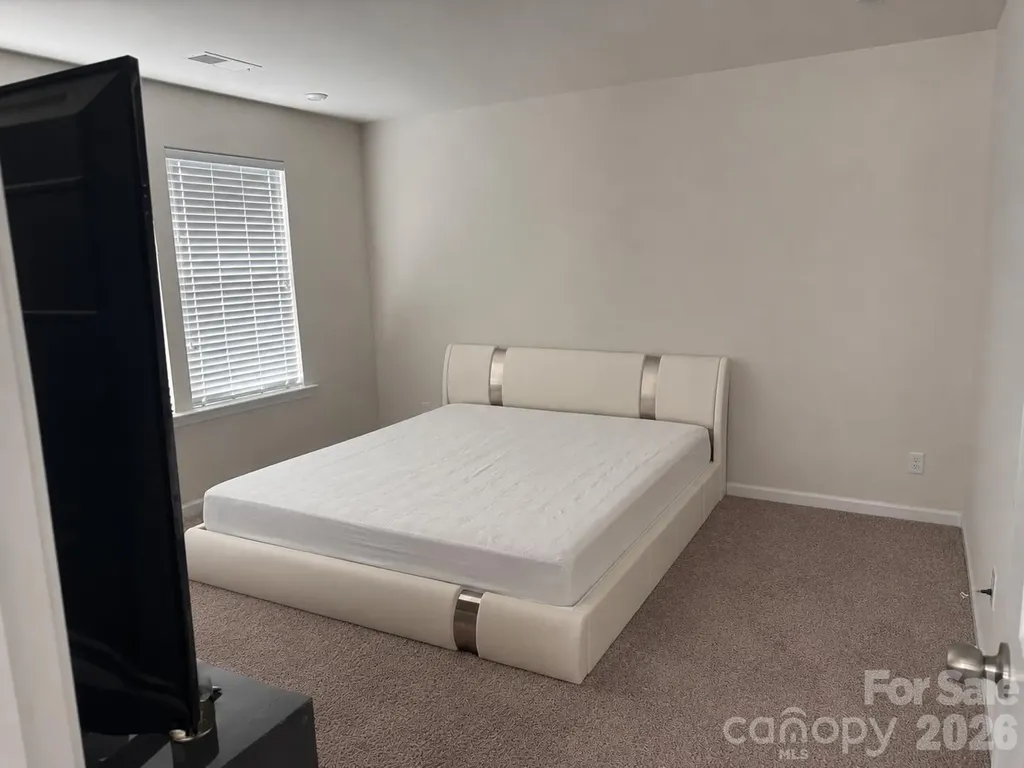 9018 Ramsford Court Charlotte NC 28227