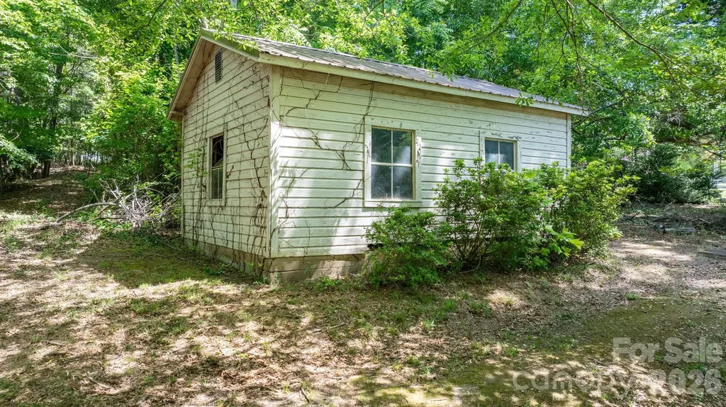 2881 Highline Avenue Valdese NC 28690