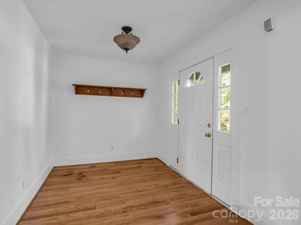 1534 Kensington Road Hendersonville NC 28791