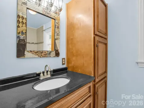 1534 Kensington Road Hendersonville NC 28791