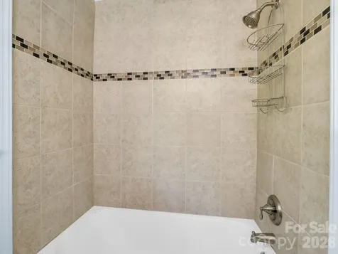 1534 Kensington Road Hendersonville NC 28791
