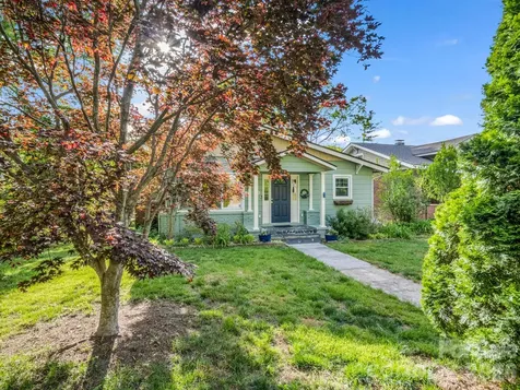 1534 Kensington Road Hendersonville NC 28791