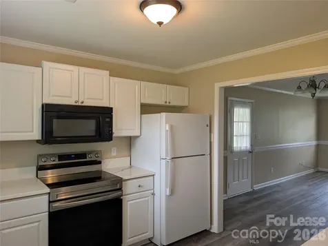 421 West Avenue W Troutman NC 28166