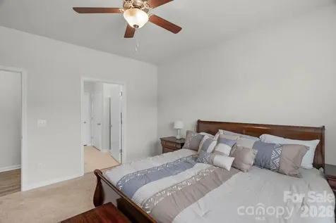 7162 Indigo Way Denver NC 28037