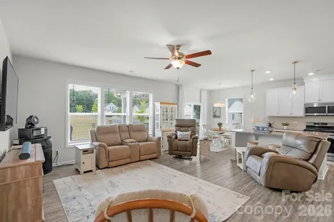 7162 Indigo Way Denver NC 28037