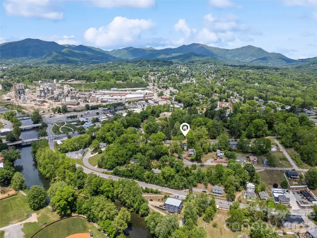 221 Northside Street Canton NC 28716