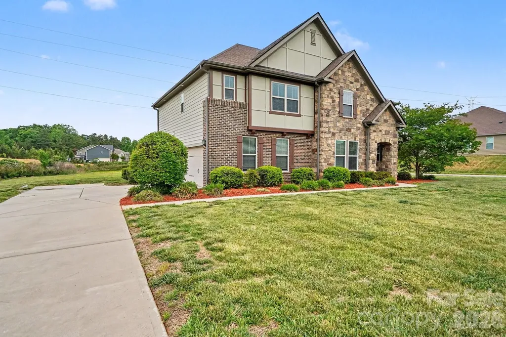 502 Alucio Court Matthews NC 28104