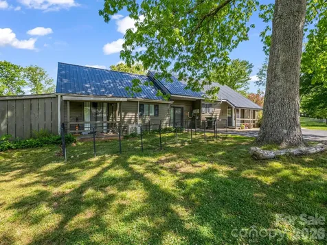 363 Etowah School Road Hendersonville NC 28739