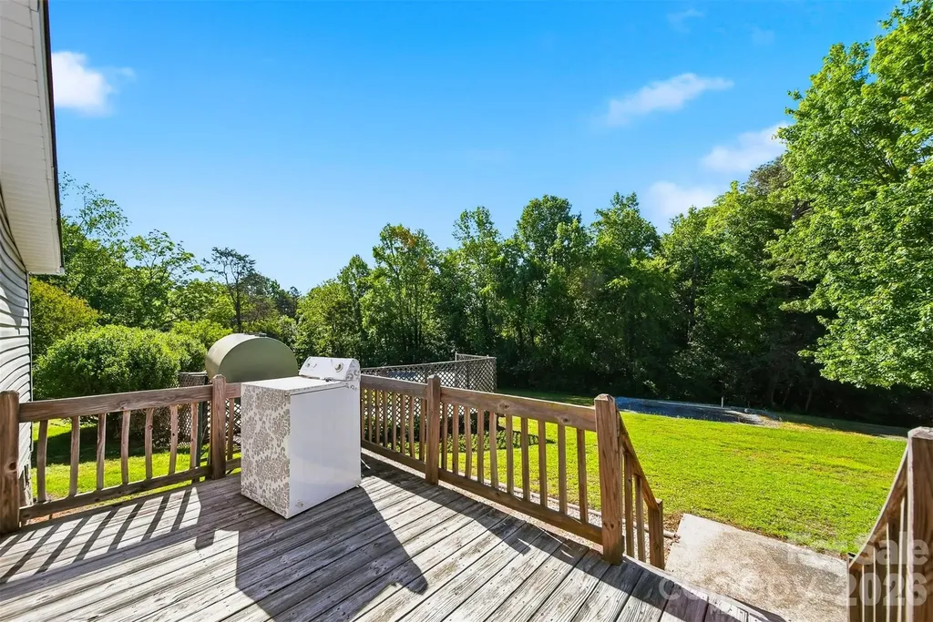 3860 Pickle Williams Lane Granite Falls NC 28630