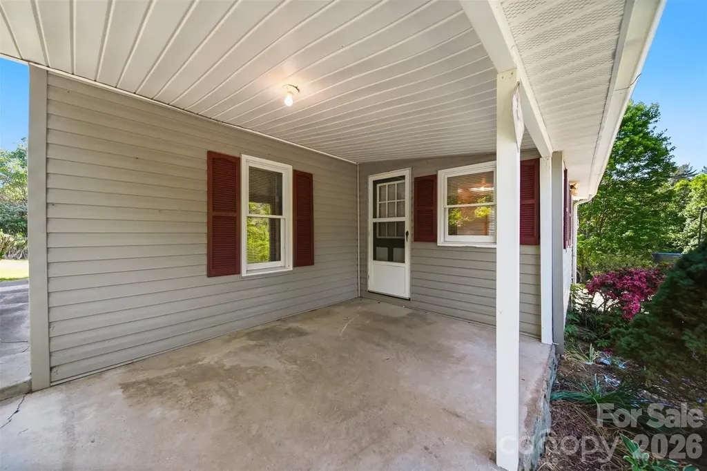 3860 Pickle Williams Lane Granite Falls NC 28630