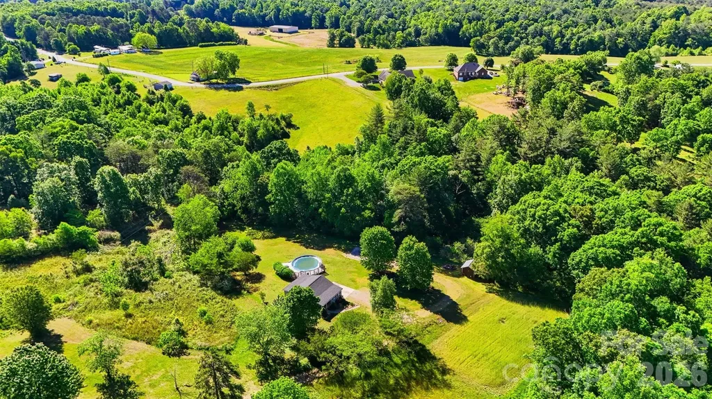3860 Pickle Williams Lane Granite Falls NC 28630