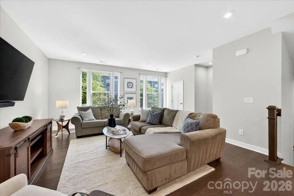 1641 Bark Branch Lane Charlotte NC 28205