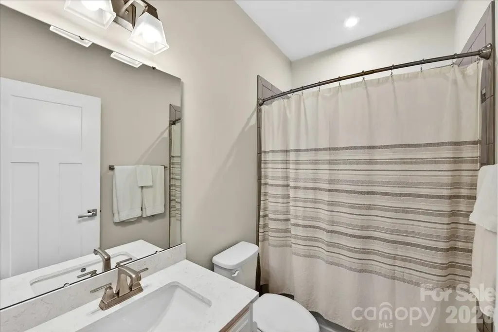 1641 Bark Branch Lane Charlotte NC 28205