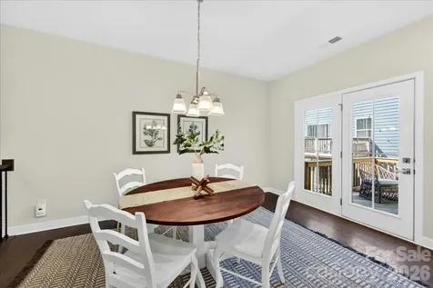1641 Bark Branch Lane Charlotte NC 28205