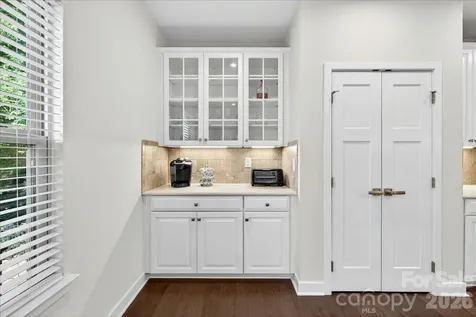 1641 Bark Branch Lane Charlotte NC 28205