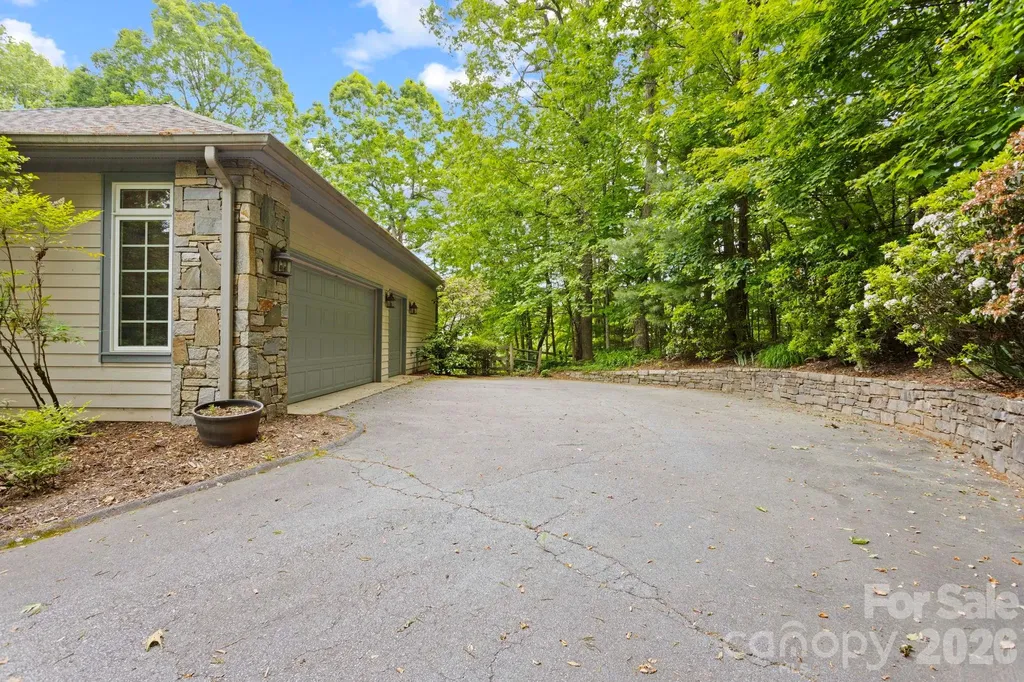 132 Berry Creek Drive Flat Rock NC 28731
