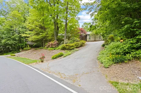 132 Berry Creek Drive Flat Rock NC 28731