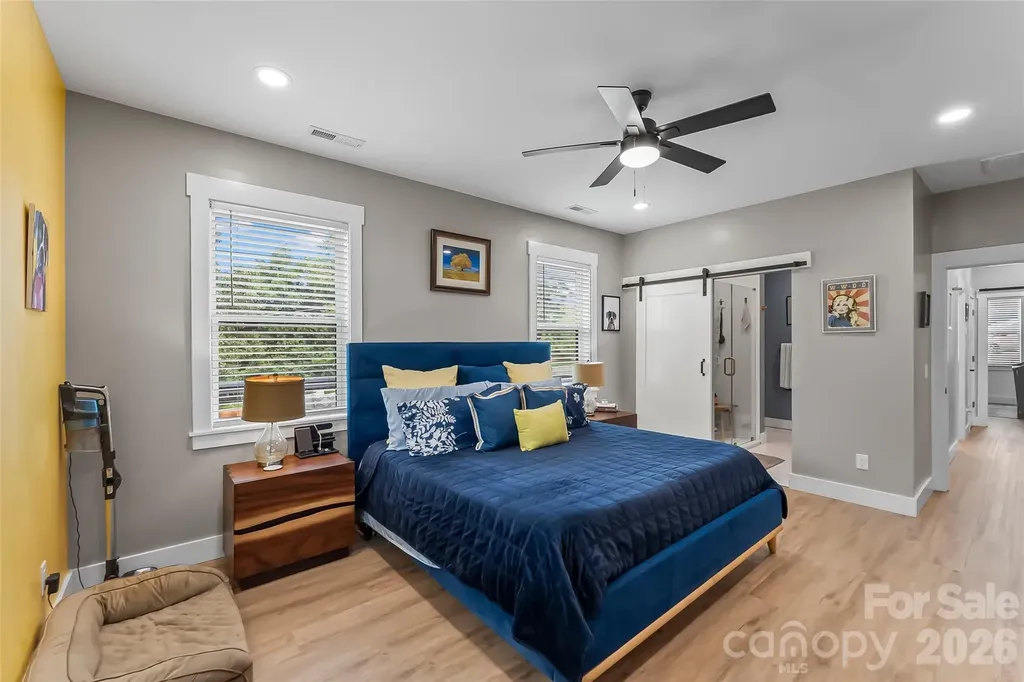 1 Little Oak Road Leicester NC 28748
