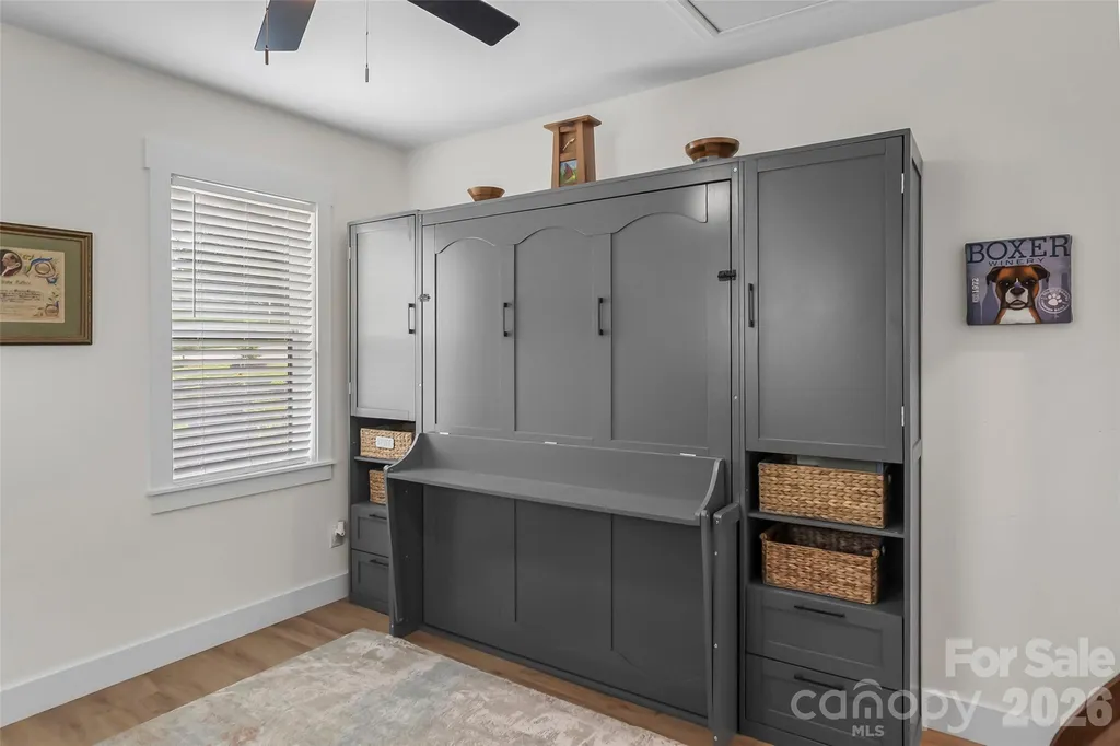 1 Little Oak Road Leicester NC 28748