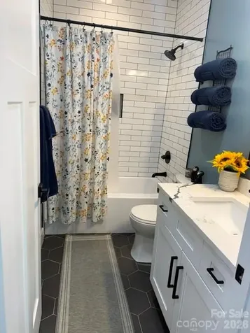 1 Little Oak Road Leicester NC 28748