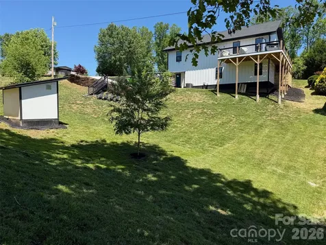 1 Little Oak Road Leicester NC 28748