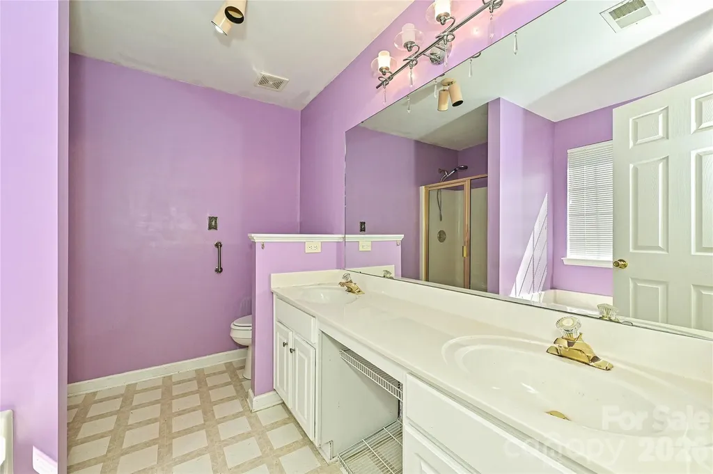 9942 Gray Dove Court Charlotte NC 28216