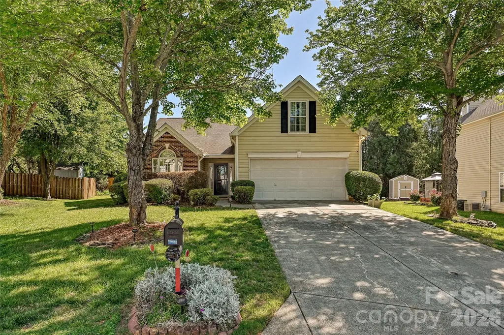 9942 Gray Dove Court Charlotte NC 28216